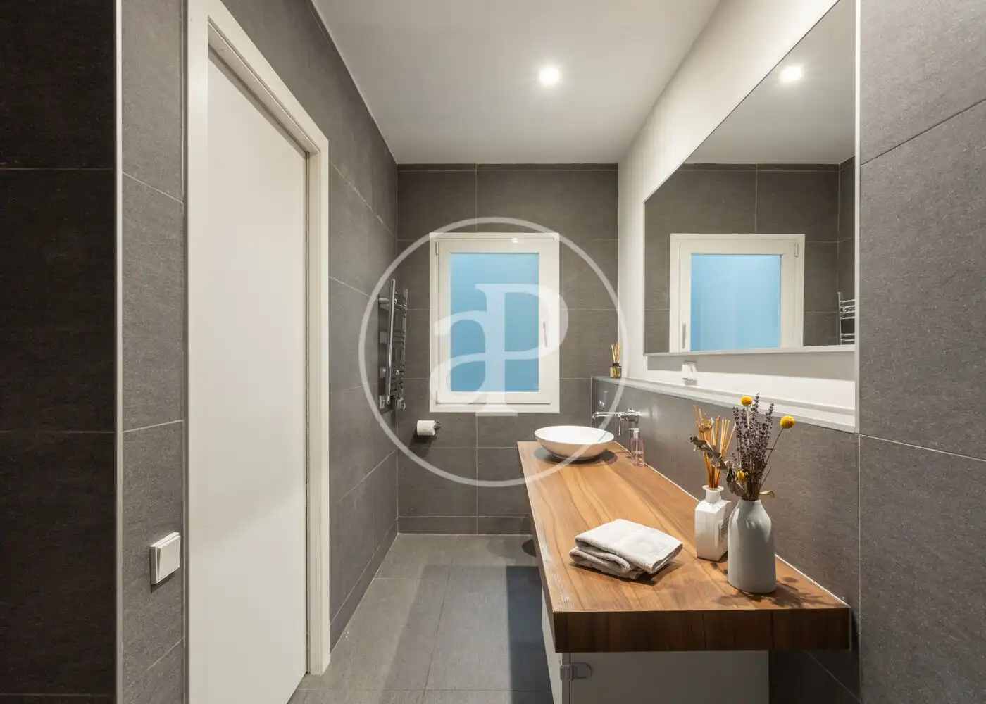 Baño de Piso en venta en Barcelona con Aire acondicionado, Calefacción y Amueblado