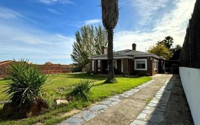 Vista exterior de Casa o xalet en venda en Badajoz Capital amb Aire condicionat