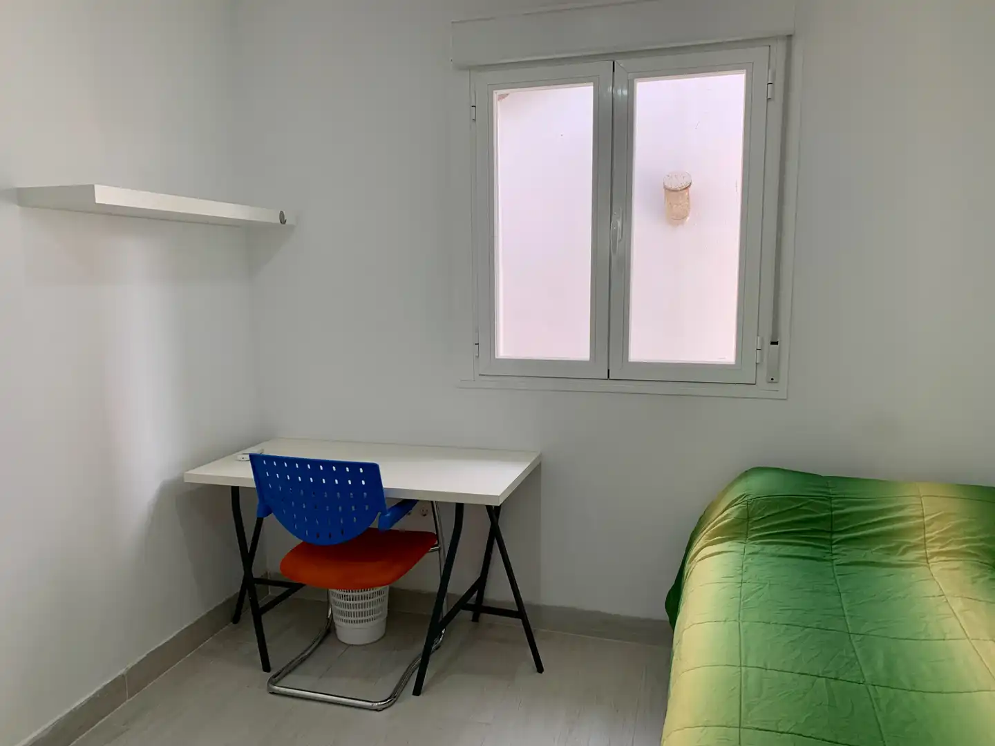 Bedroom of Attic for rent in Granada  with Air Conditioner, Heating and Parquet flooring