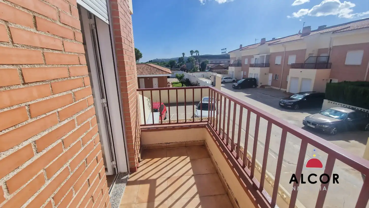 Vista exterior de Casa adosada en venta en Benicarló con Aire acondicionado, Terraza y Trastero