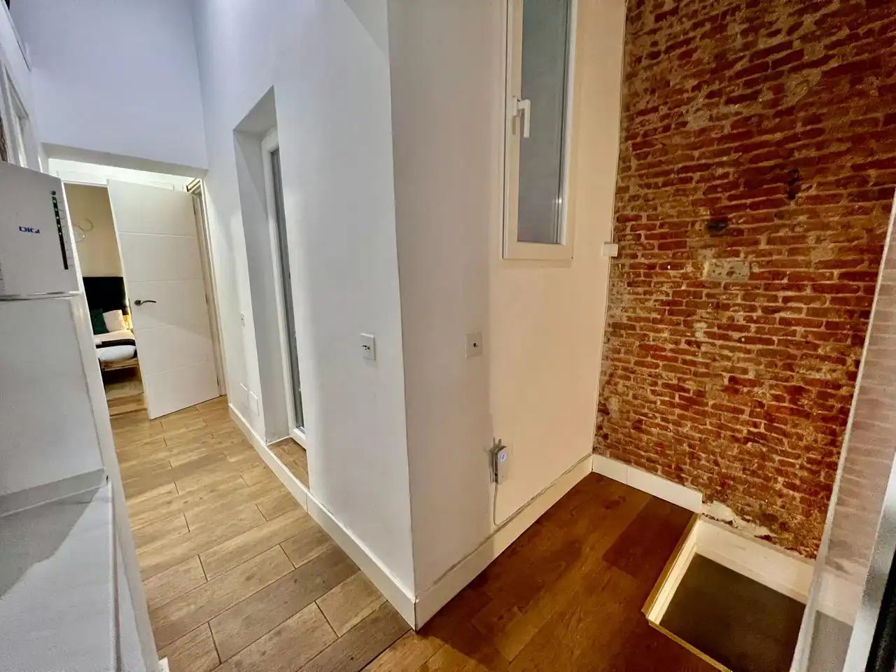 Ground floor for sale in Madrid  with Air Conditioner, Terrace and Furnished