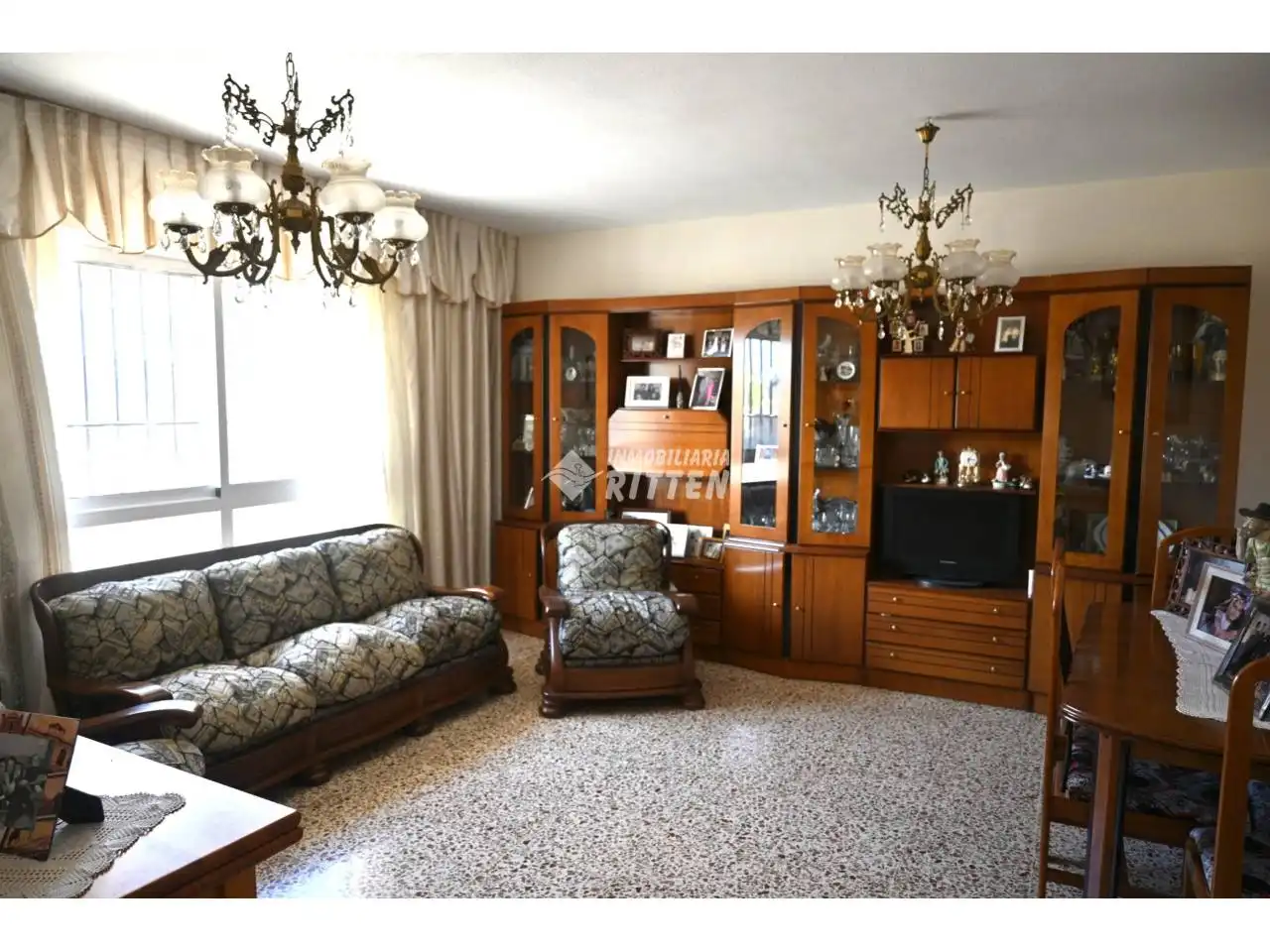 Wohnzimmer von Einfamilien-Reihenhaus zum Verkauf in Cartagena mit Klimaanlage, Privatgarten und Terrasse
