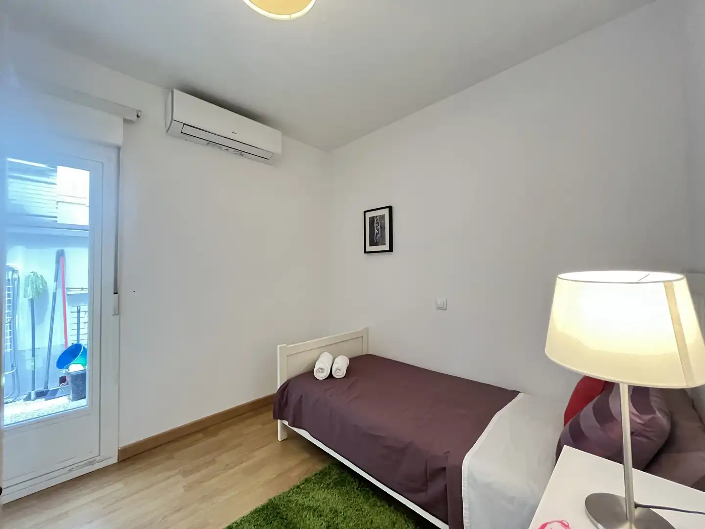 Habitación de Piso de alquiler en Madrid con Aire acondicionado, Terraza y Amueblado