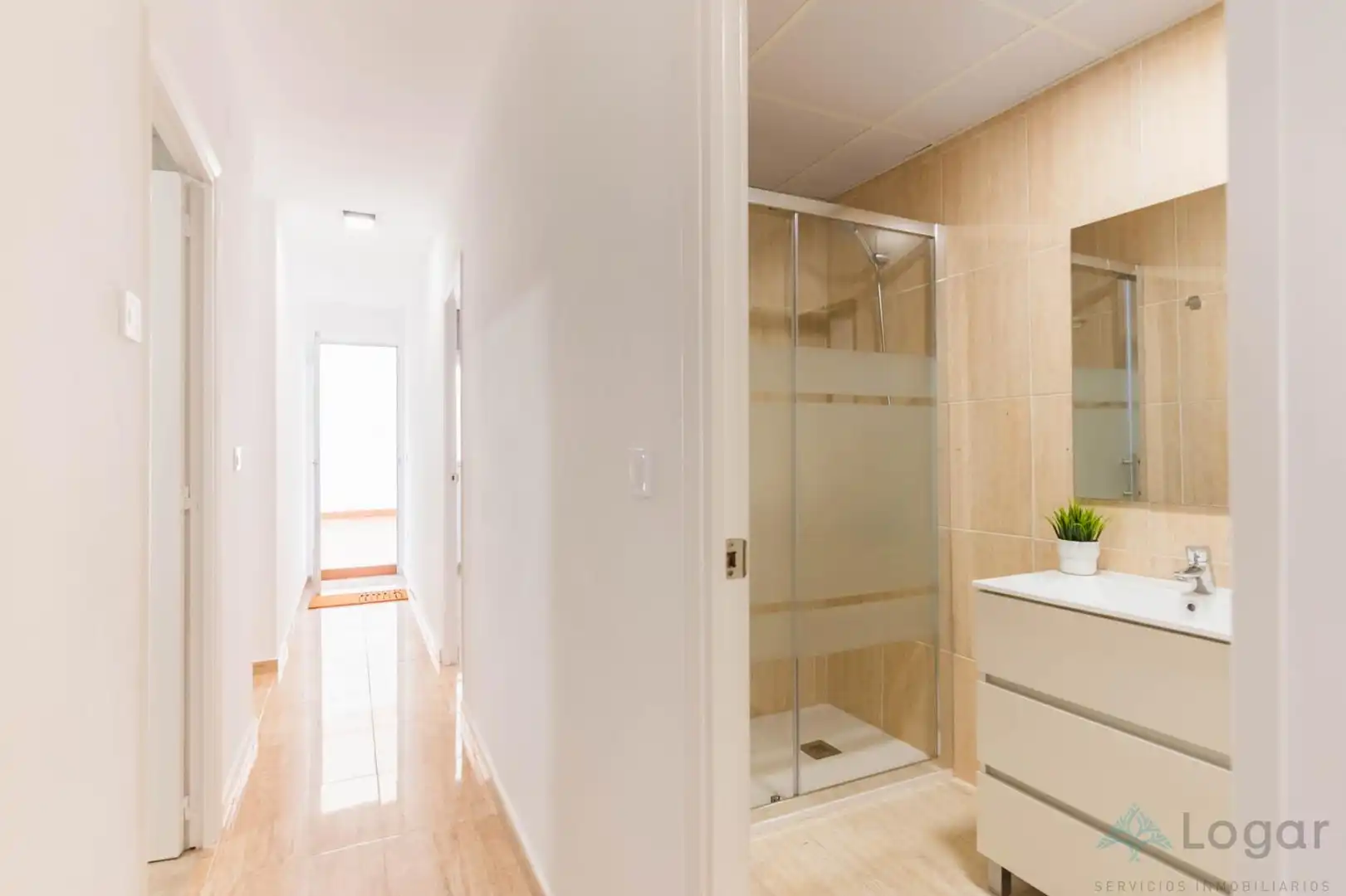 Bathroom of Flat for share in Norte
