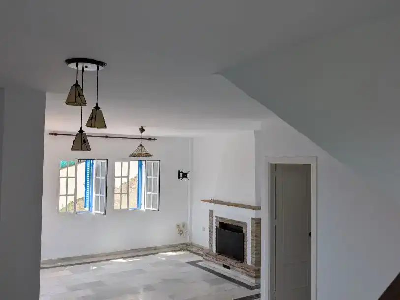 Sala d'estar de Casa o xalet en venda en Almuñécar amb Jardí privat i Balcó