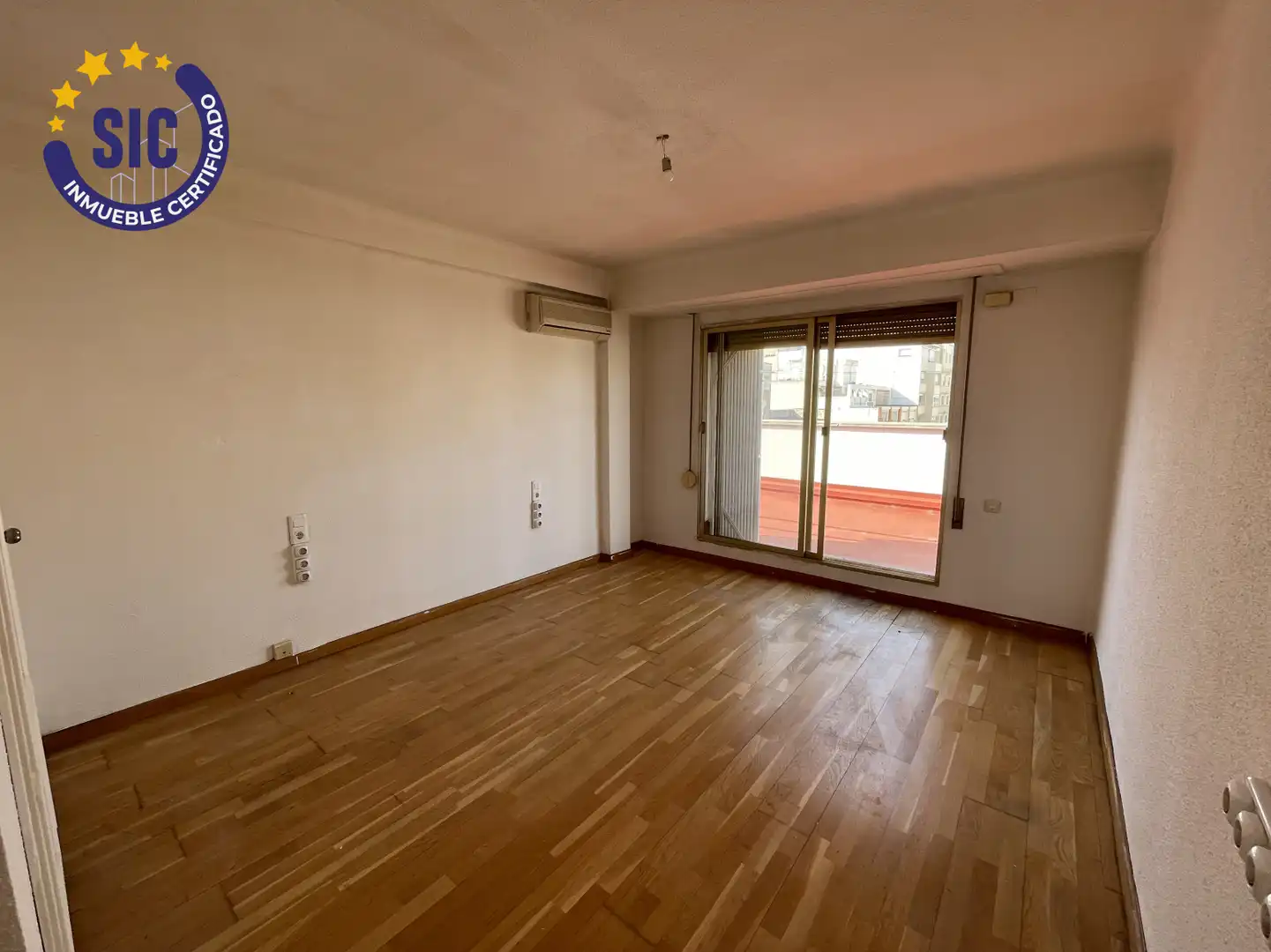 Dormitori de Àtic en venda en Valencia amb Aire condicionat, Calefacció i Parquet