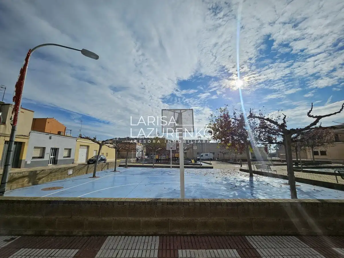 Vista exterior de Dúplex en venta en L'Aldea con Terraza y Balcón