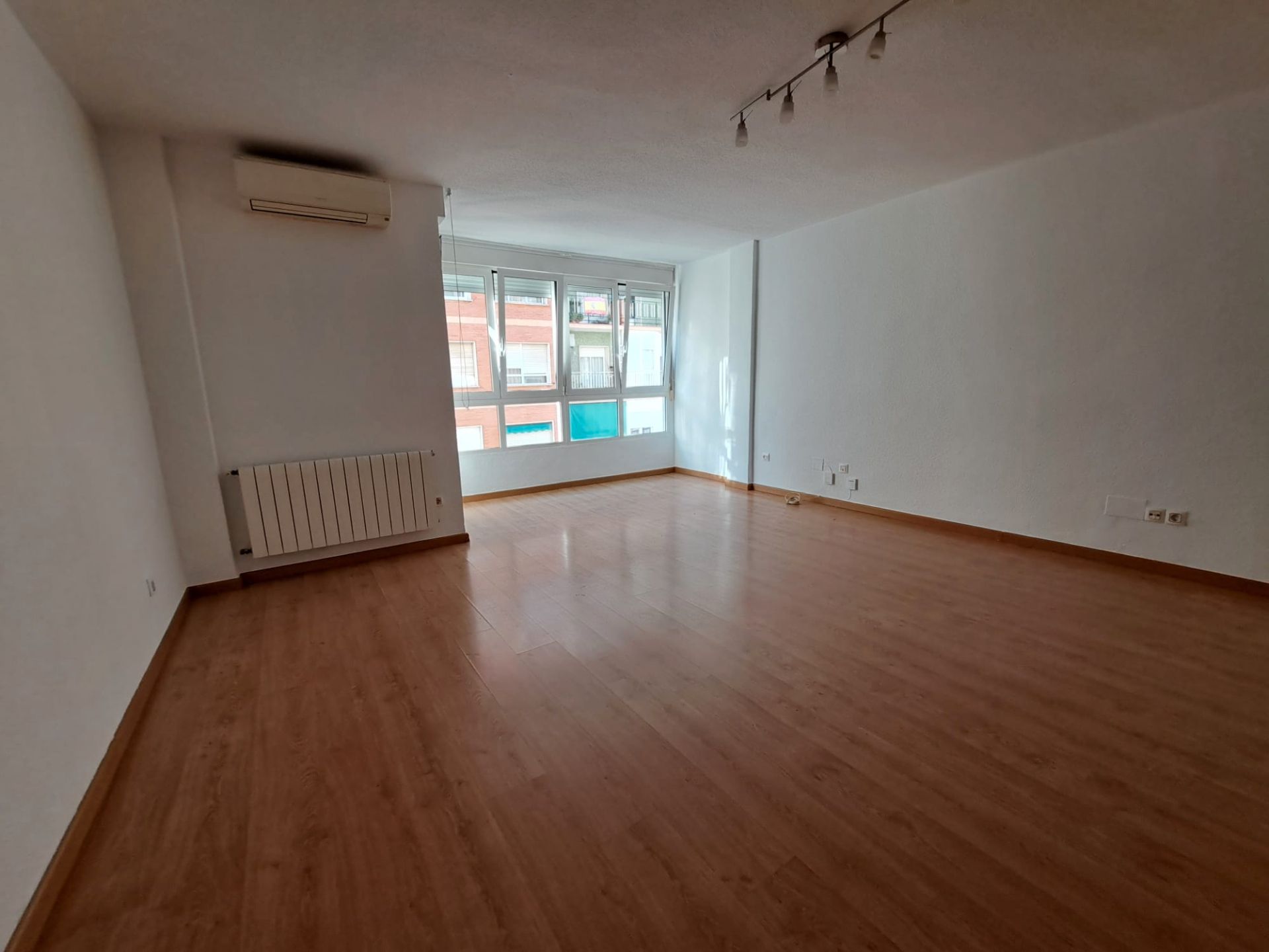 Sala d'estar de Pis en venda en Cartagena amb Aire condicionat