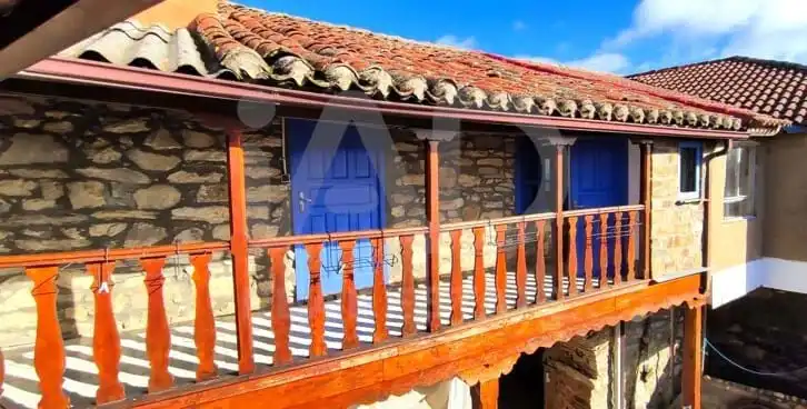 Außenansicht von Geschaftsraum zum Verkauf in Santa Colomba de Somoza