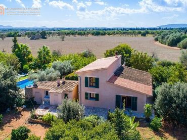 Casa rústica con piscina en venta en Sencelles