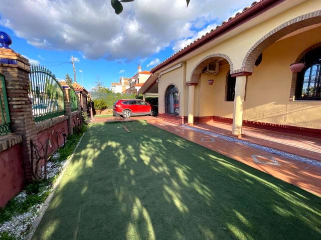 Casa-chalet en Venta en Moctezuma en Condequinto