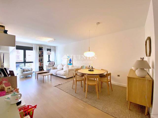 Piso en Venta en General Marvá en Ensanche - Diputación