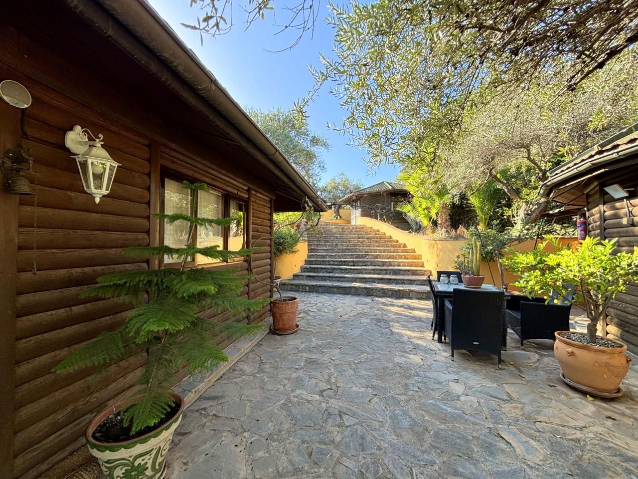 Garden of Country house for sale in Monda  with Air Conditioner, Private garden and Terrace