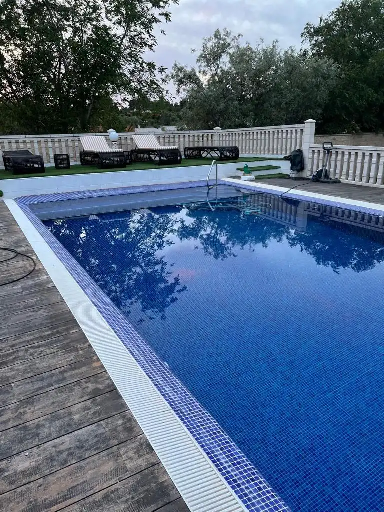Swimming pool of Houses for sale in Illescas  with Air Conditioner, Private garden and Parquet flooring