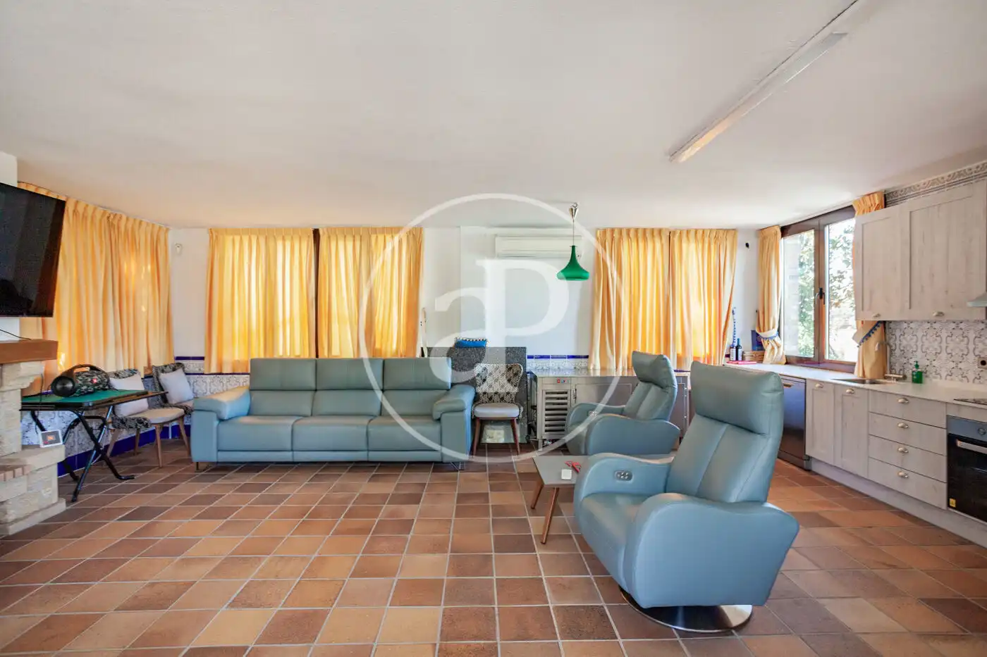 Sala de estar de Casa o chalet en venta en Pozuelo de Alarcón con Aire acondicionado, Calefacción y Jardín privado