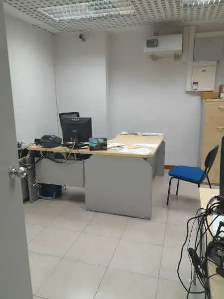 Local comercial en venta en DEL COMTE DE SALVATIERRA 5, imagen 9