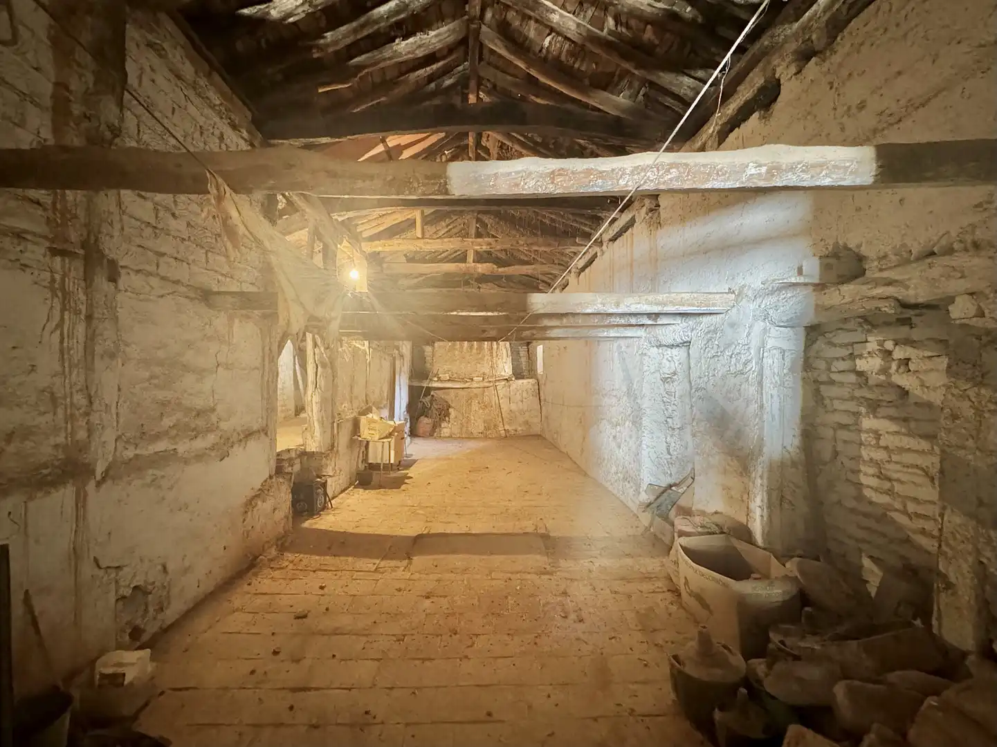 Casa adosada en venta en Pozorrubielos de la Mancha con Calefacción, Trastero y Amueblado