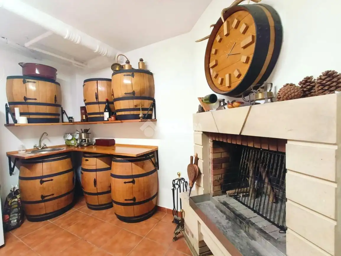 Casa aparellada en venda a Medina del Campo, imagen 44