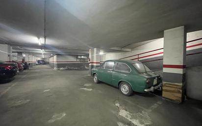 Garage to rent in Riu Nord