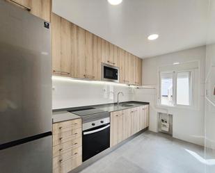 Kitchen of Flat to rent in  Madrid Capital  with Heating, Oven and Washing machine