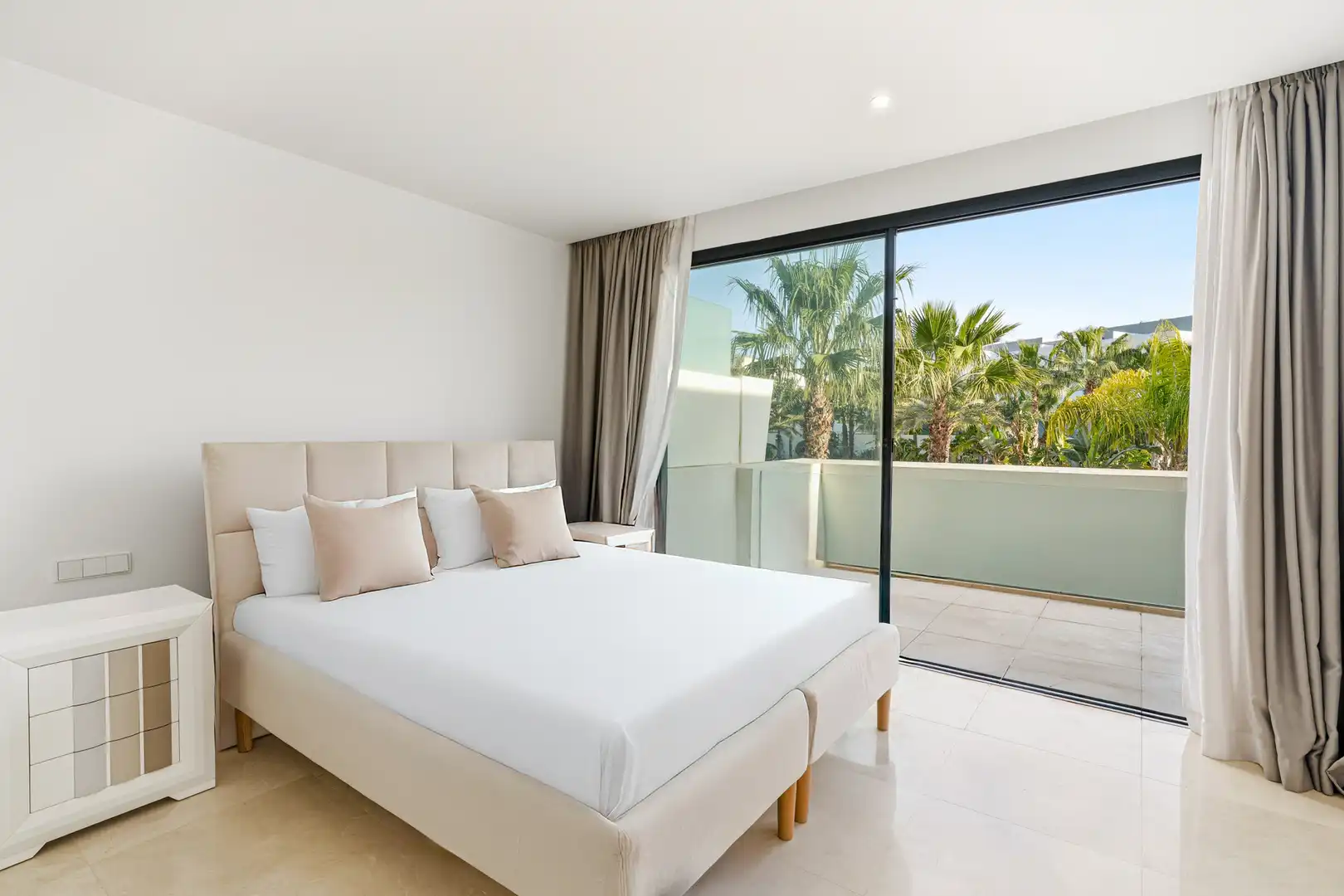 Habitación de Casa adosada en venta en Mijas con Aire acondicionado, Jardín privado y Terraza