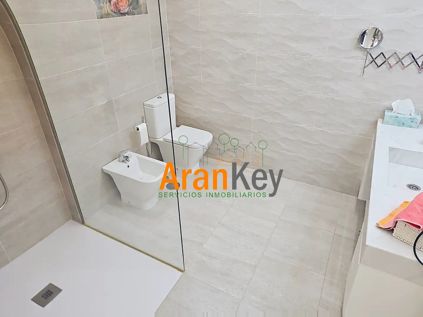 Bathroom of Houses for sale in Colmenar de Oreja  with Air Conditioner, Heating and Private garden