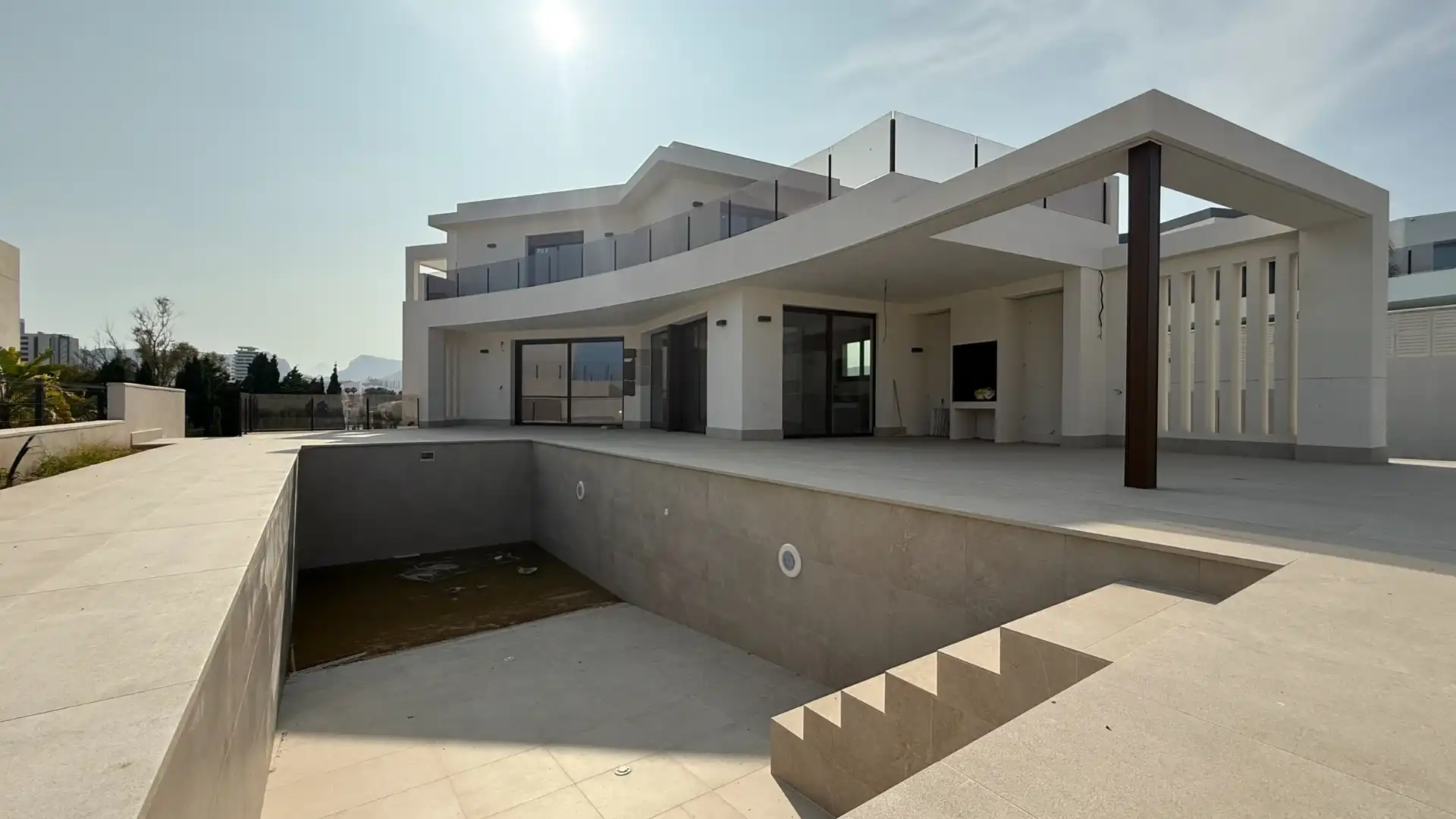 Vista exterior de Casa o xalet en venda en Calpe / Calp amb Aire condicionat, Calefacció i Jardí privat
