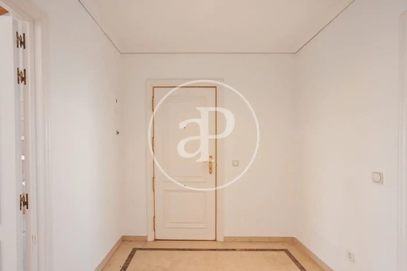 Houses for rent in Madrid  with Air Conditioner, Heating and Private garden