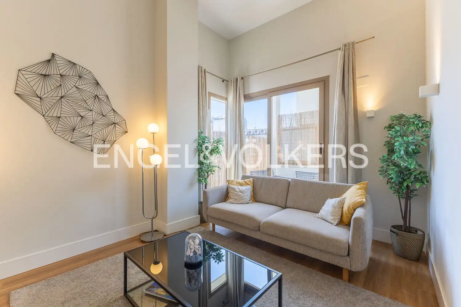 Sala de estar de Ático en venta en Valencia con Aire acondicionado, Calefacción y Jardín privado