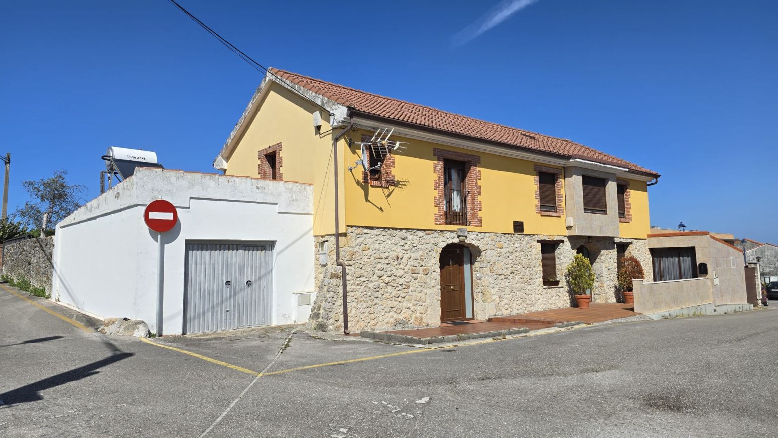 Casa adosada en venda a Miengo - CL SAN MIGUEL-MIENGO, 1200