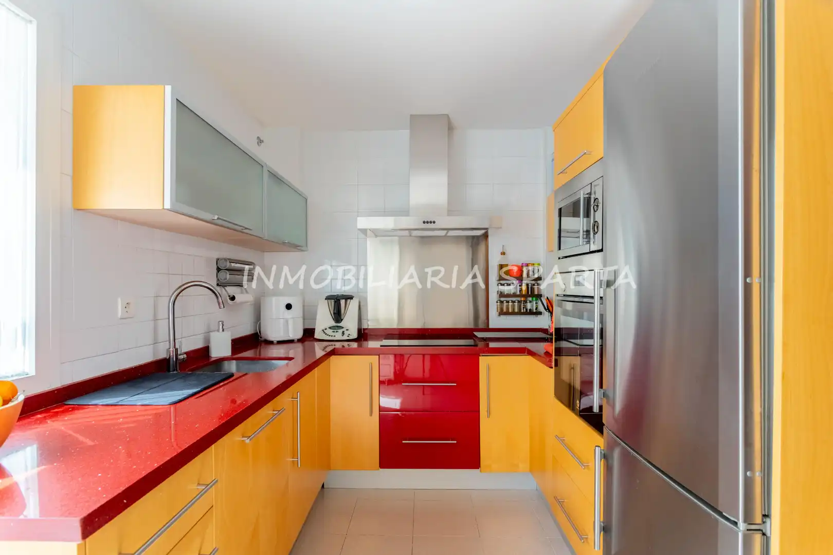 Kitchen of Detached homes for sale in Bollullos de la Mitación  with Air Conditioner, Terrace and Oven