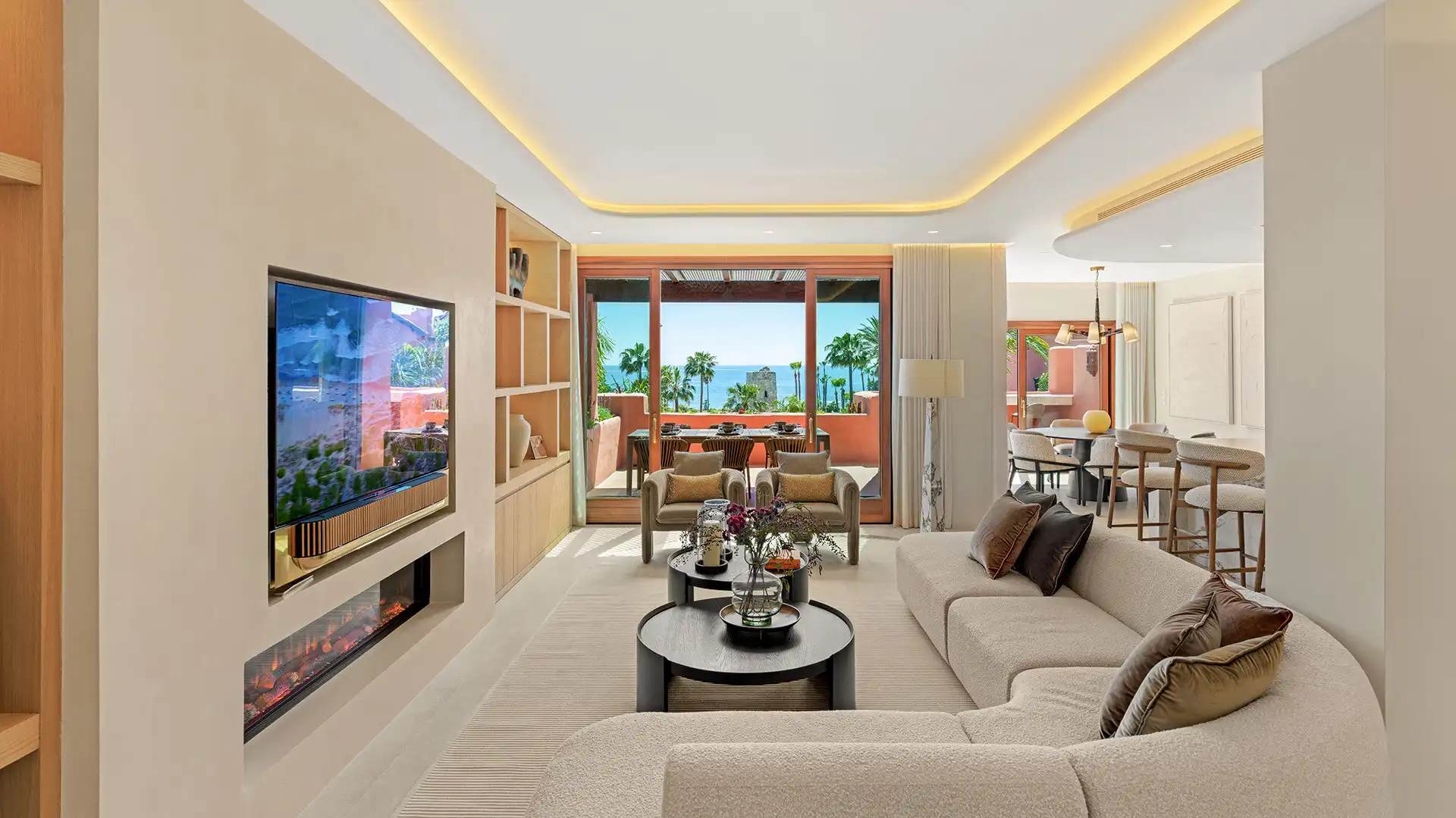 Living room of Attic for sale in Estepona  with Air Conditioner, Terrace and Swimming Pool