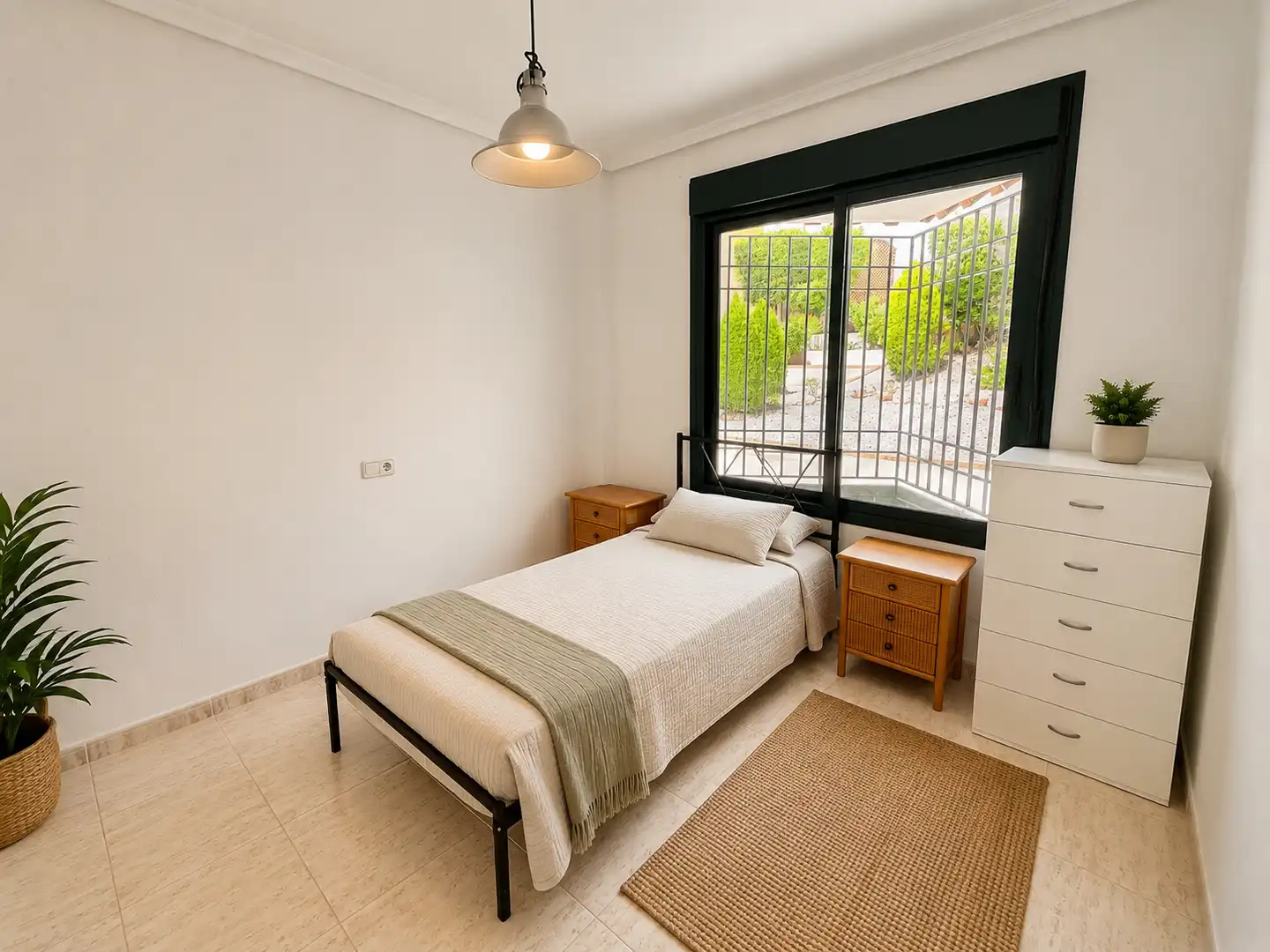 Dormitori de Apartament en venda en Orihuela amb Aire condicionat, Jardí privat i Terrassa