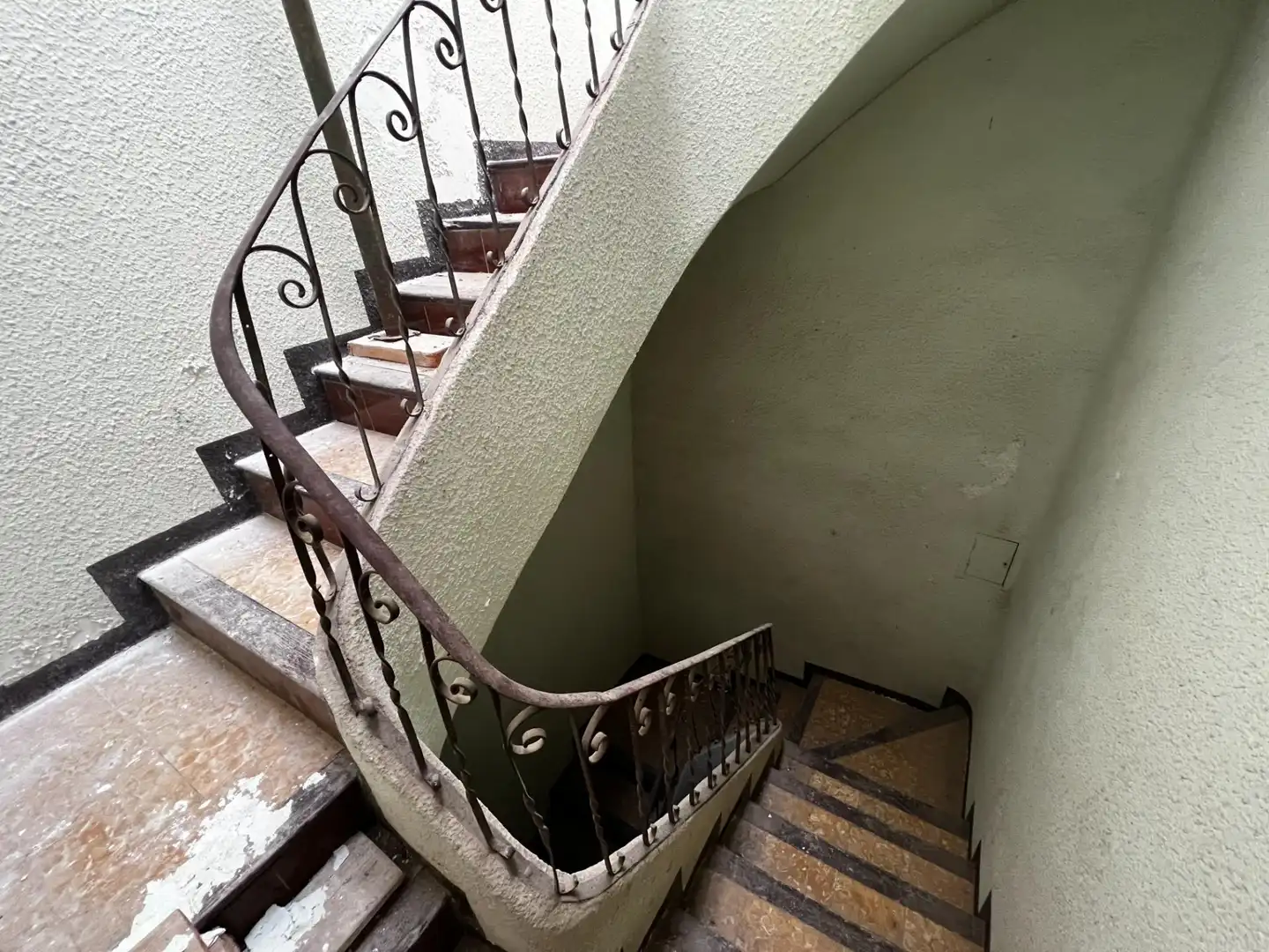 Edificio en venta en Elche / Elx