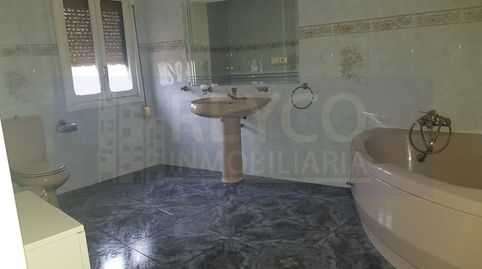 Foto 2 de Casa adosada en venta en Calle Santo Tomas, Haro, La Rioja