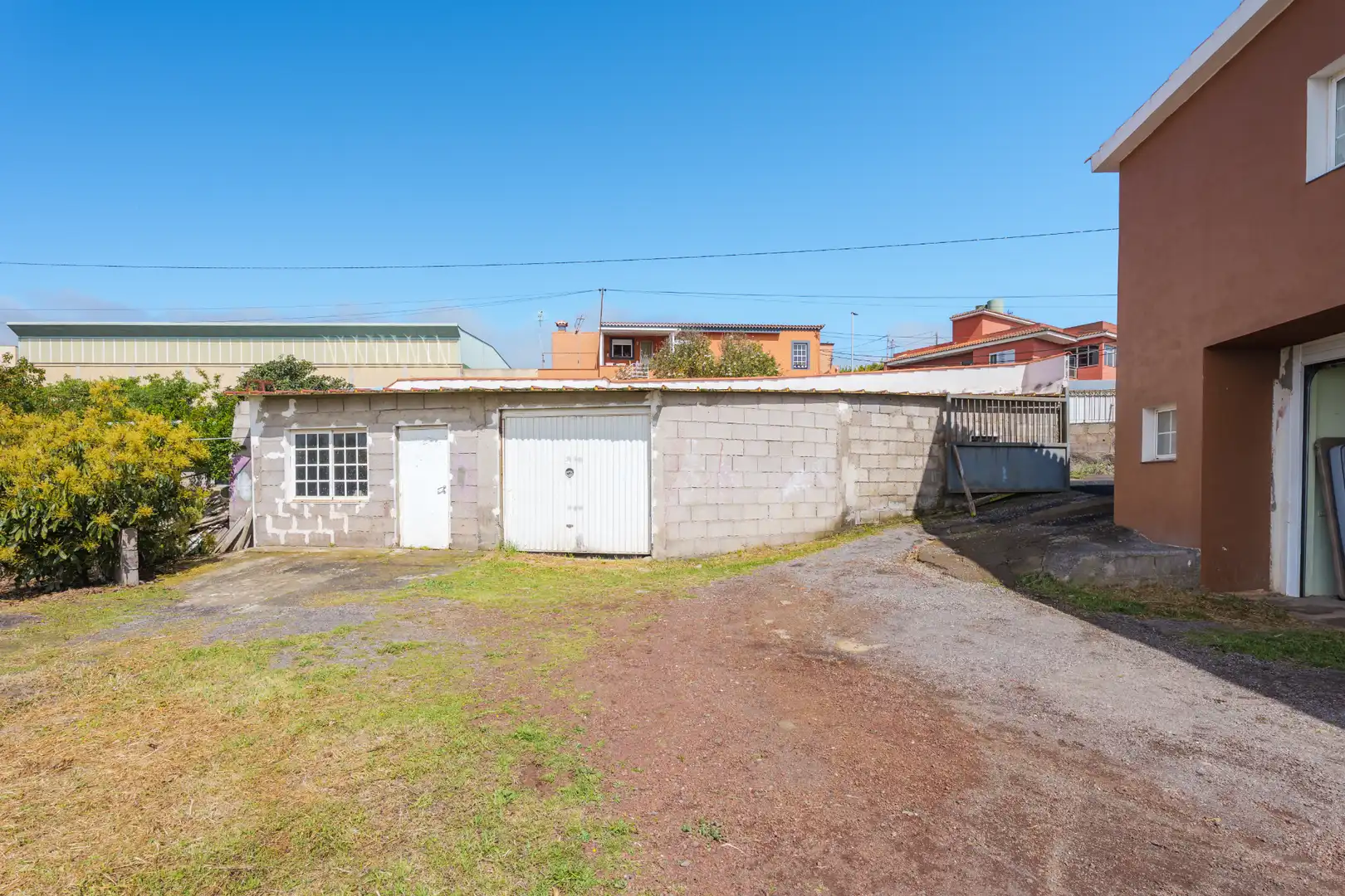 Vista exterior de Casa o xalet en venda en El Rosario amb Jardí privat, Terrassa i Forn