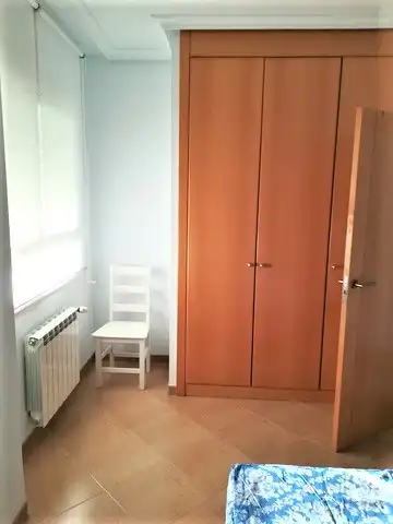Schlafzimmer von Wohnung zur Miete in Cáceres mit Klimaanlage, Heizung und Terrasse