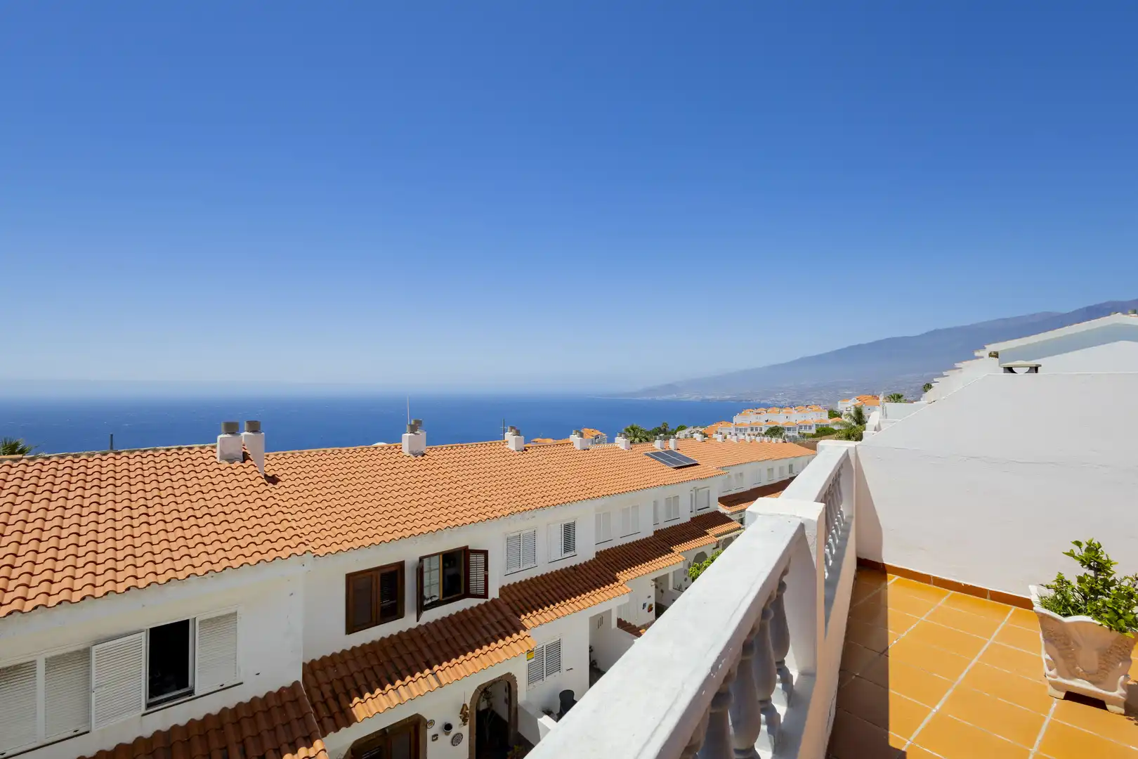 Vista exterior de Casa adosada en venta en El Rosario con Aire acondicionado, Jardín privado y Terraza