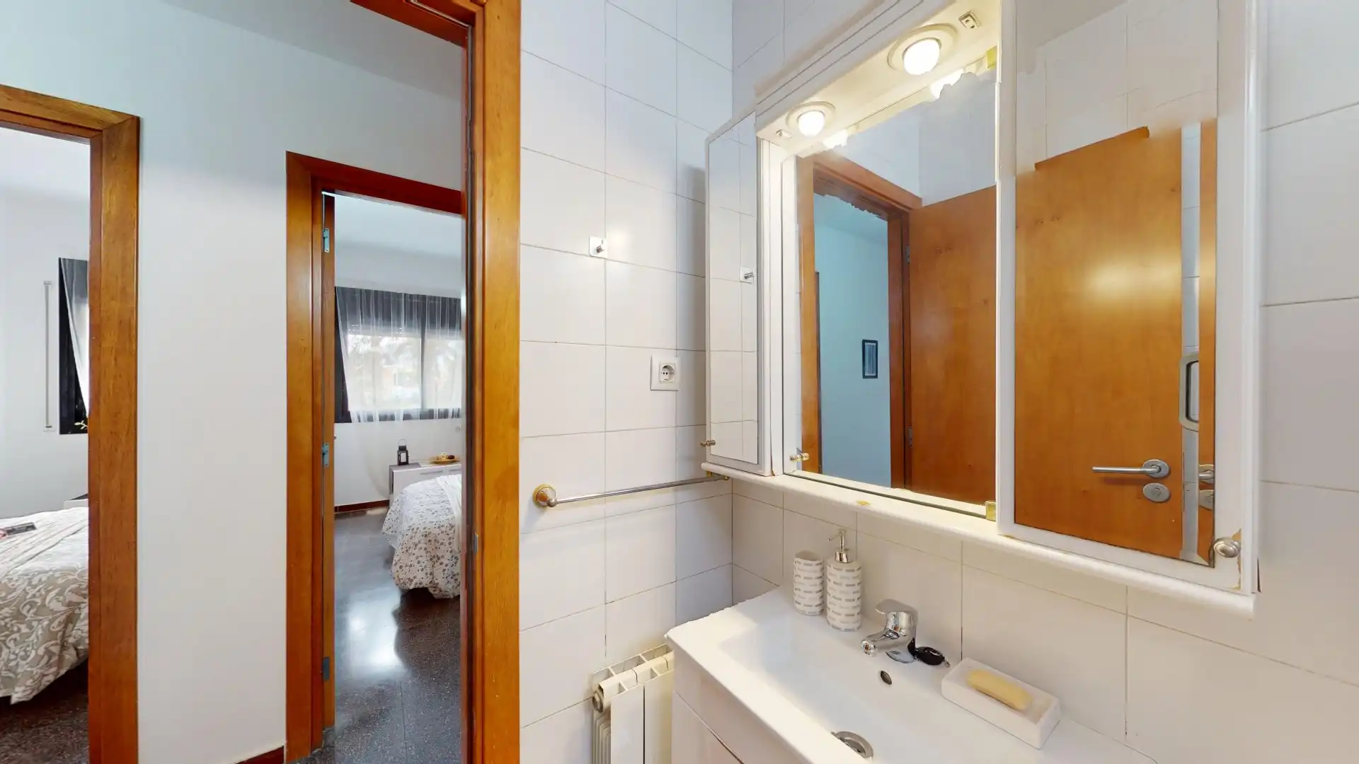 Baño de Piso en venta en Nou Barris