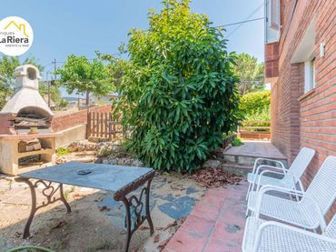 Detached house with garden for sale in Sant Iscle de Vallalta