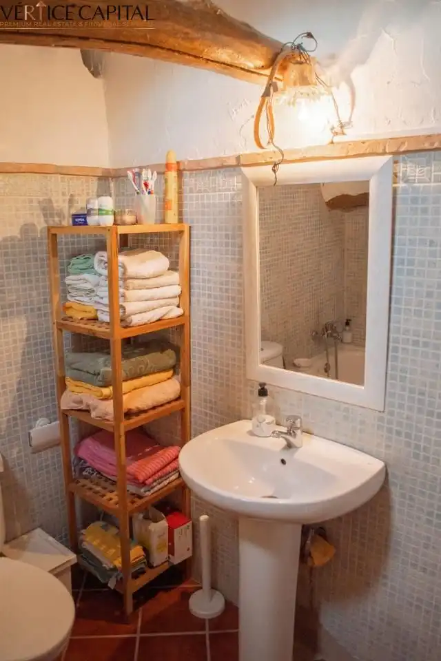 Bathroom of Houses for sale in Villanueva de Algaidas  with Air Conditioner, Terrace and Swimming Pool
