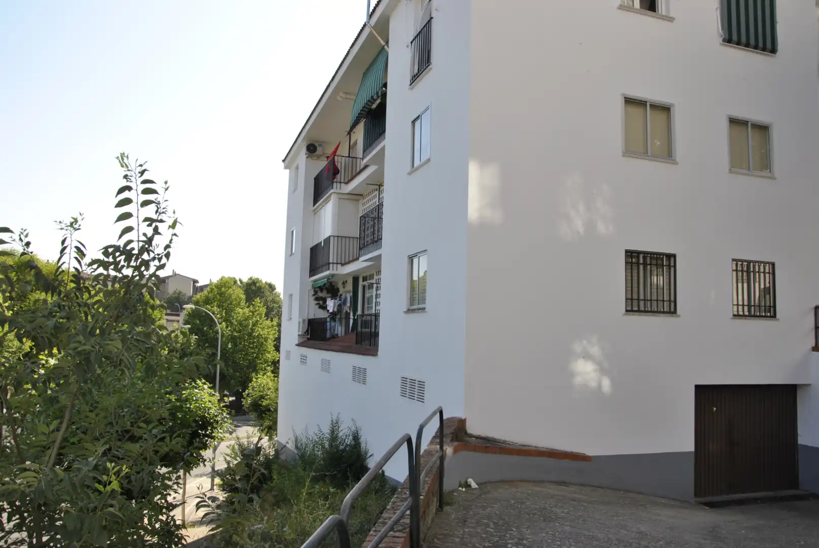 Außenansicht von Wohnung zur Miete in Plasencia mit Klimaanlage, Heizung und Terrasse