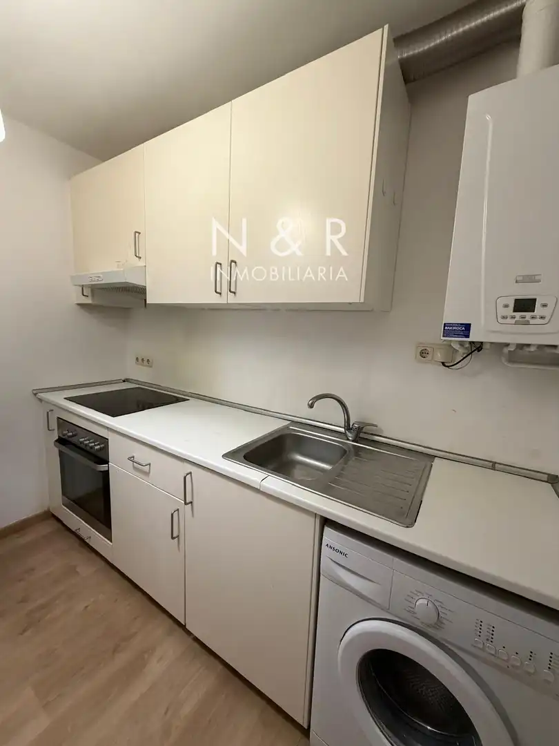 Cocina de Piso de alquiler en Santiago de Compostela  con Calefacción y Amueblado