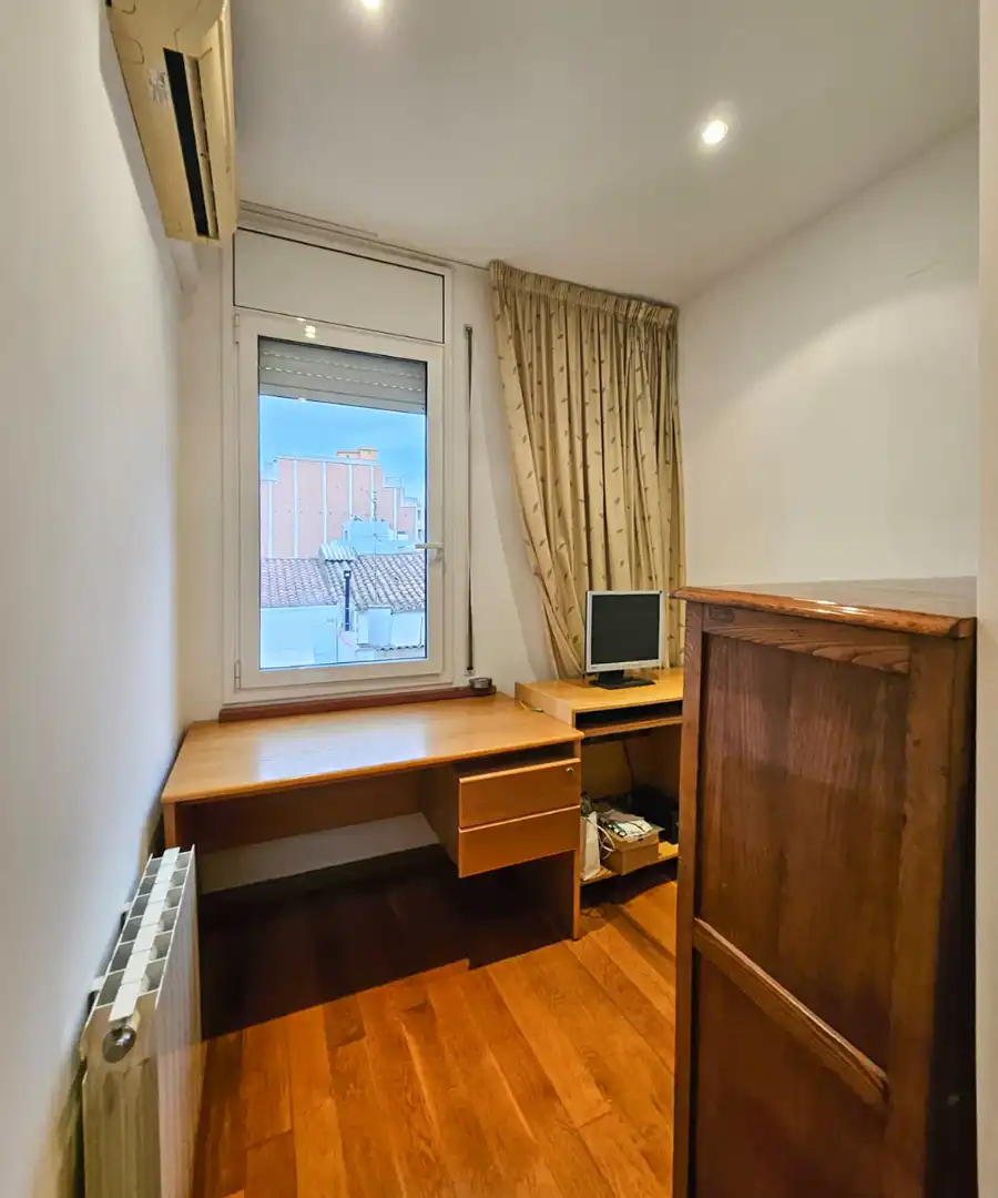 Detached homes for rent in Carrer de Güell i Ferrer, Progrés - Pep Ventura