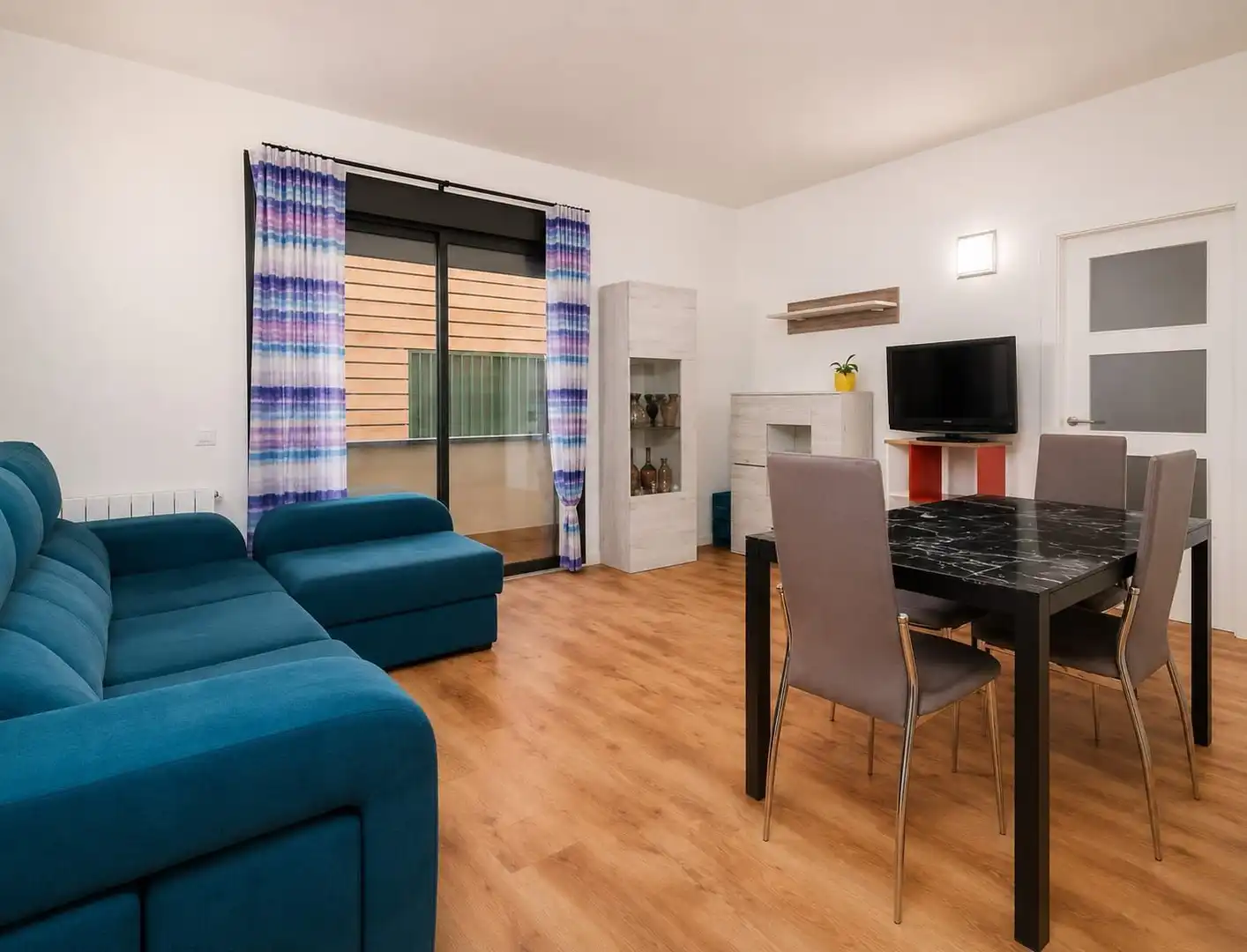 Sala d'estar de Pis en venda en Figueres amb Calefacció, Terrassa i Traster