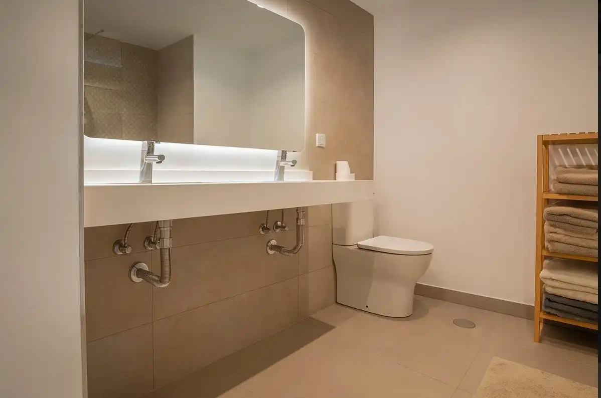Baño de Planta baja en venta en Benahavís con Aire acondicionado, Calefacción y Jardín privado