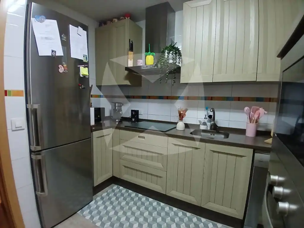 Cocina de Piso en venta en Badajoz Capital con Terraza, Horno y Microondas