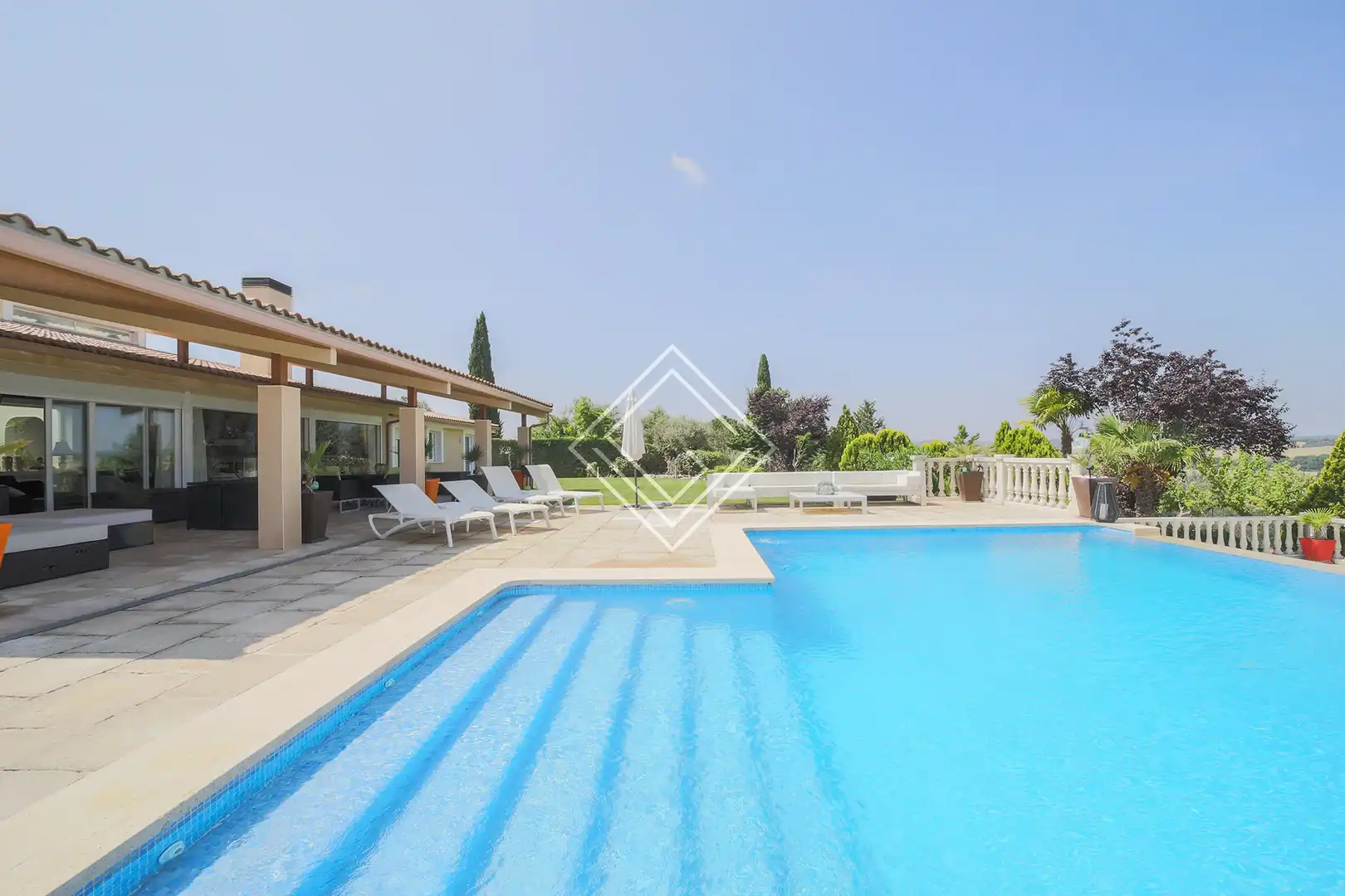 Piscina de Casa o chalet en venta en Algete con Aire acondicionado, Calefacción y Jardín privado