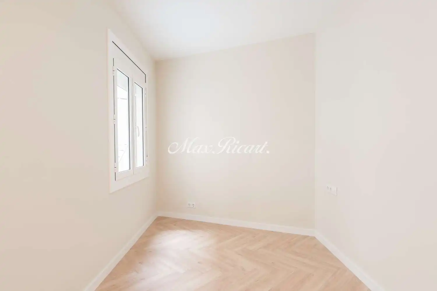 Habitación de Piso en venta en Barcelona con Aire acondicionado y Calefacción