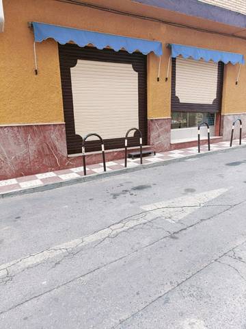 Local comercial en Alquiler en Calle Gloria en Casco Histórico